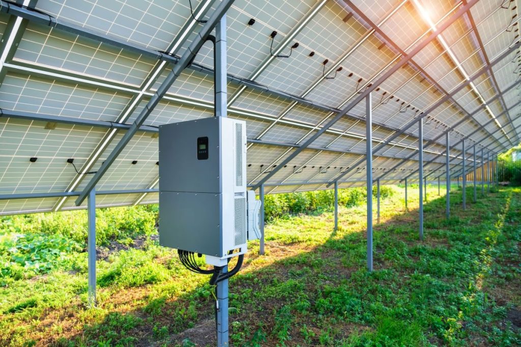 CKR Solar - How Long Do Solar Inverters Last? Maximizing Inverter Lifespan